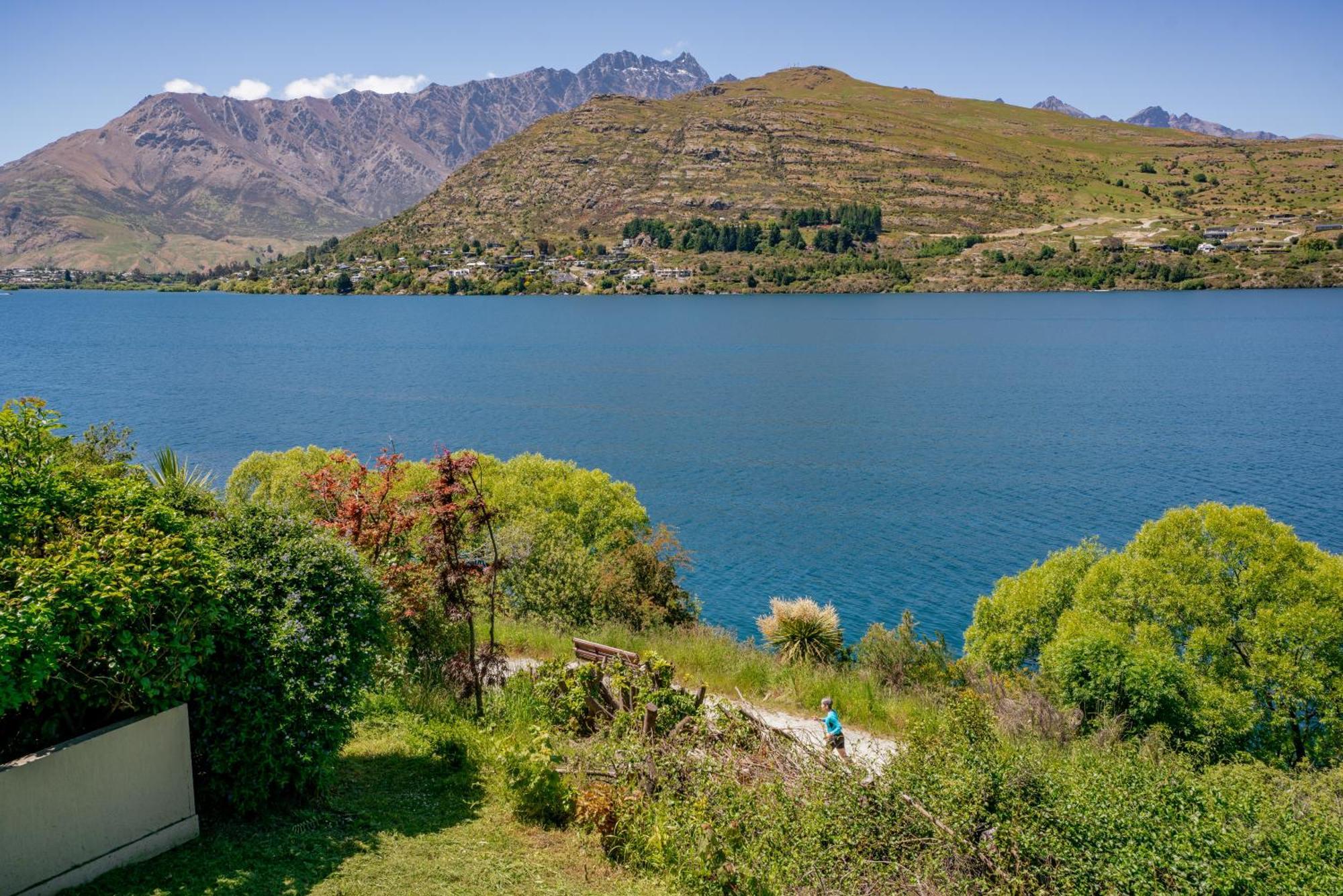 Lakefront Living At Remarkables Retreat - Eight Queenstown Zewnętrze zdjęcie